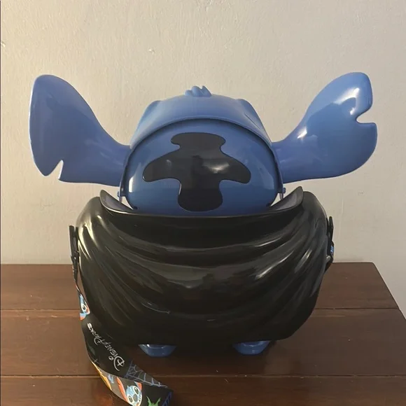 Limited edition Vampire Stitch Popcorn Bucket - Picture 5 of 6